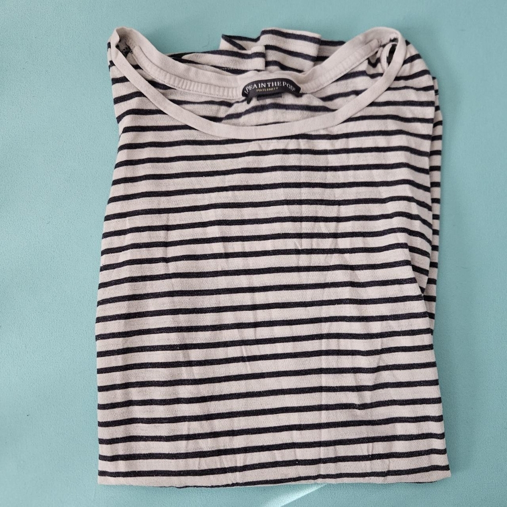 A Pea in the Pod Maternity Tee – Navy & White Striped – Size S